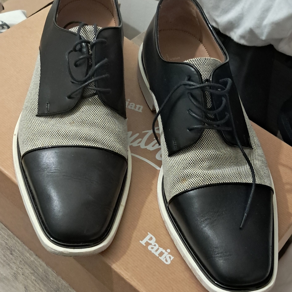 Christian Louboutin Black and Beige Two-Tone Derby Shoes With Dest Bag